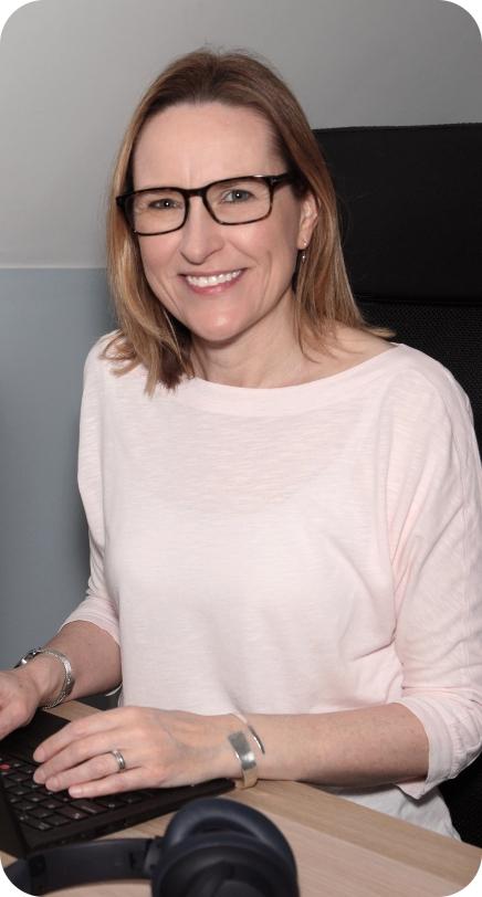 Catriona Standingford, registered counsellor therapist online and in-person in Chepstow, South East Wales